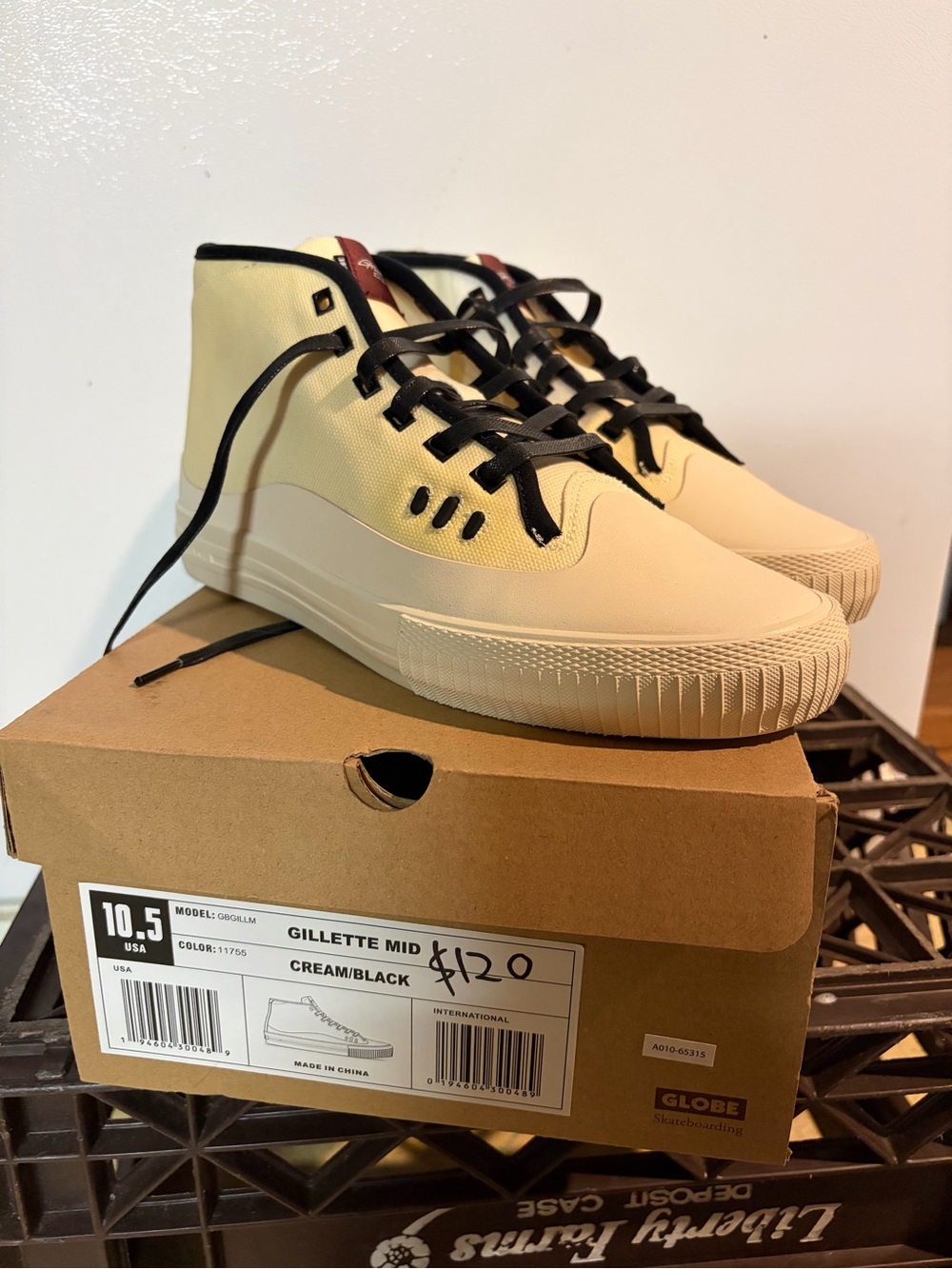 Globe Austyn Gillette Mid Shoes